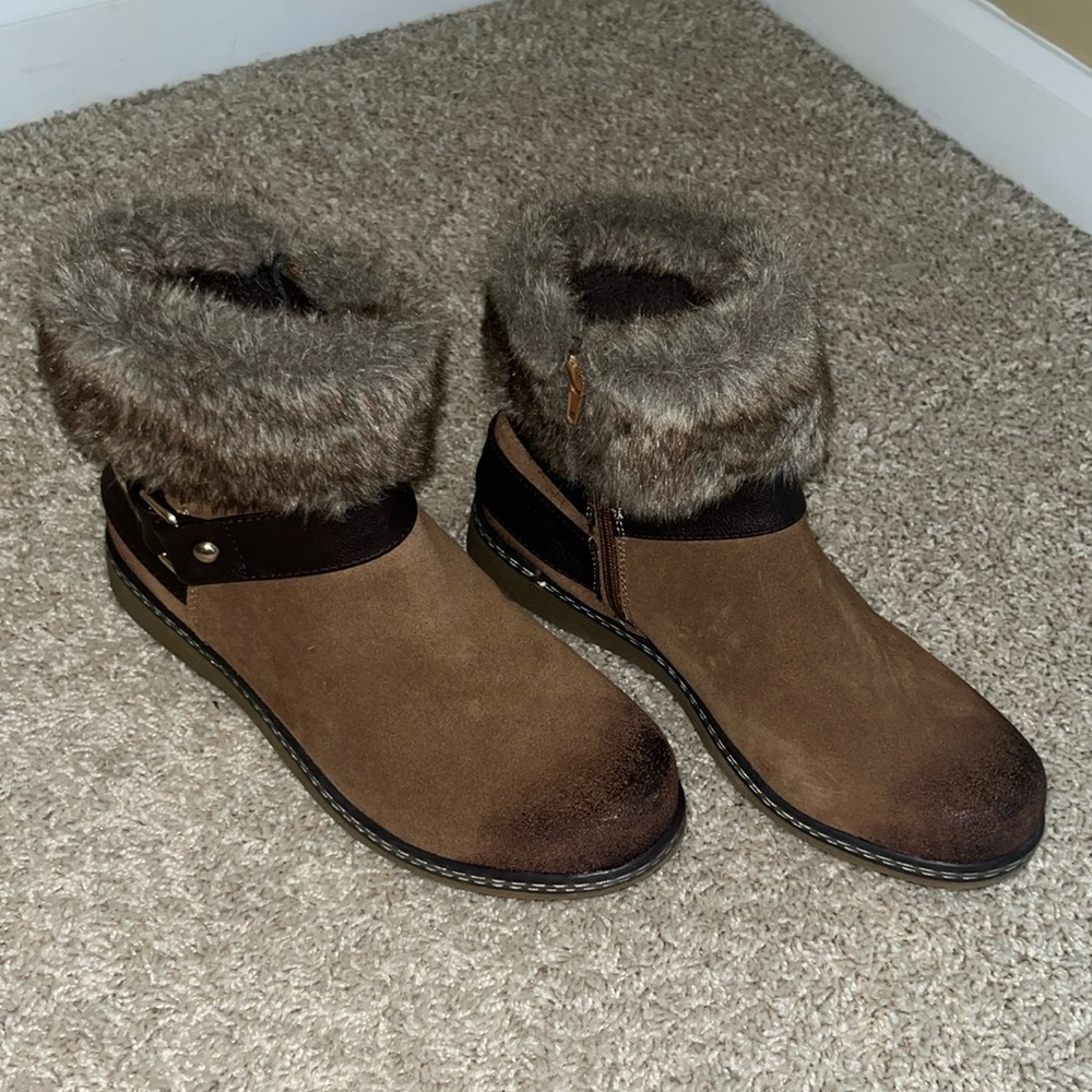 Size 38(7.5) ankle boots